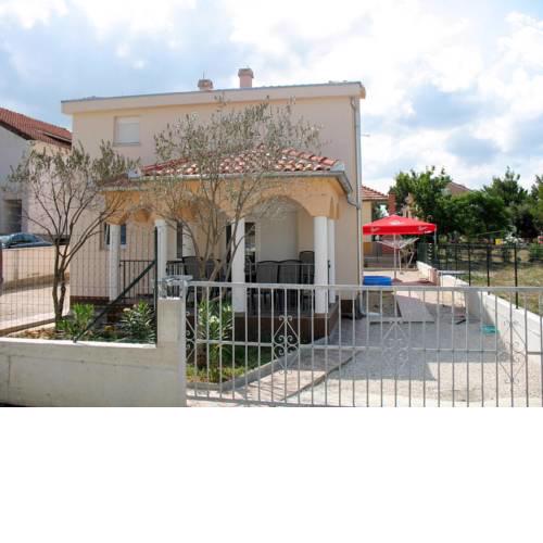 Holiday Home Haus Skibola (NIN400)