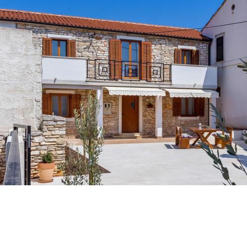 Holiday Home HOUSE ANTON