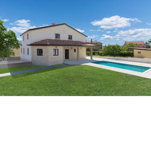 Holiday home in Brtonigla/Istrien 37963