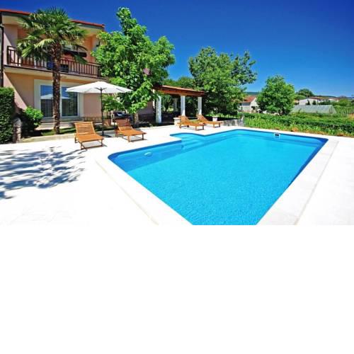 Holiday home in Donji Prolozac 27078