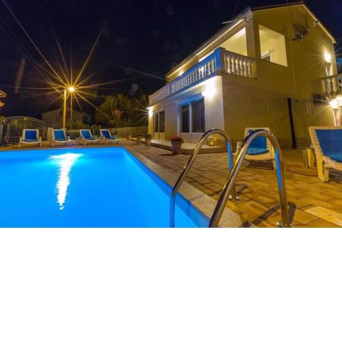 Holiday home in Grizane 39285