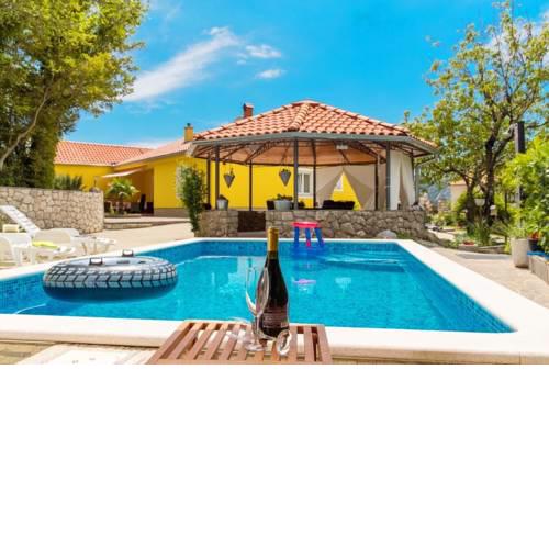 Holiday home in Grizane 39291