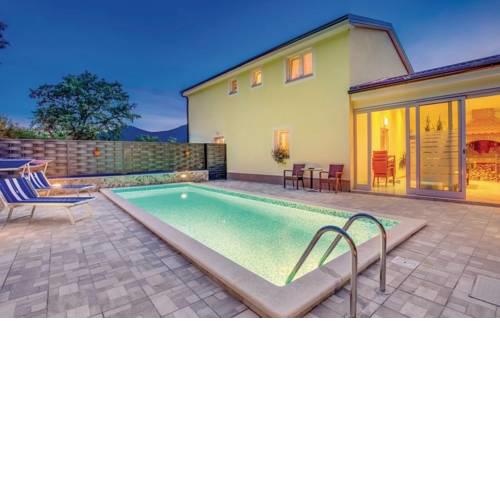 Holiday home in Jusici 38190