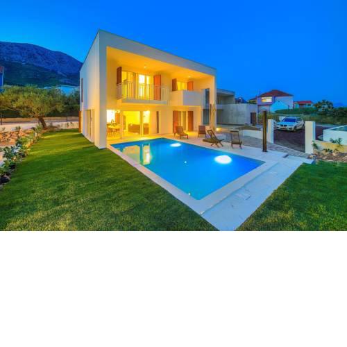 Holiday home in Kastel Gomilica 38758