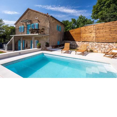 Holiday home in Klimno/Insel Krk 38187