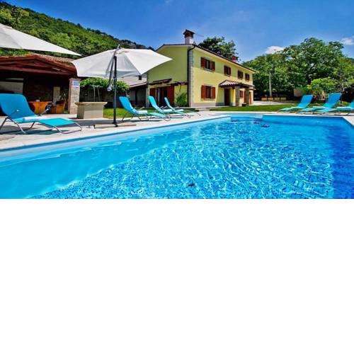 Holiday home in Lupoglav/Istrien 27295