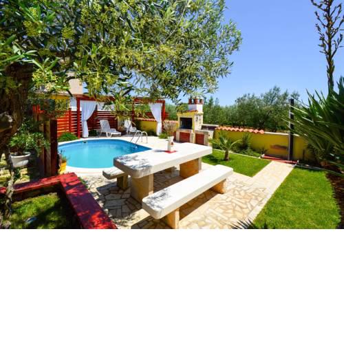 Holiday home in Muntic/Istrien 8732