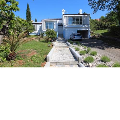 Holiday home in Njivice/Insel Krk 27420