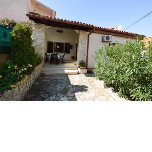 Holiday home in Pomer/Istrien 9204