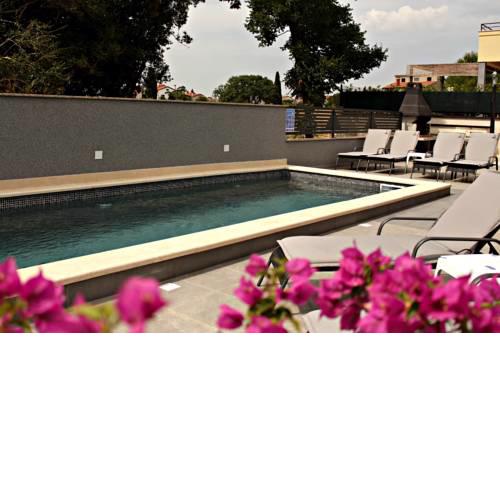 Holiday home in Pula/Istrien 17359