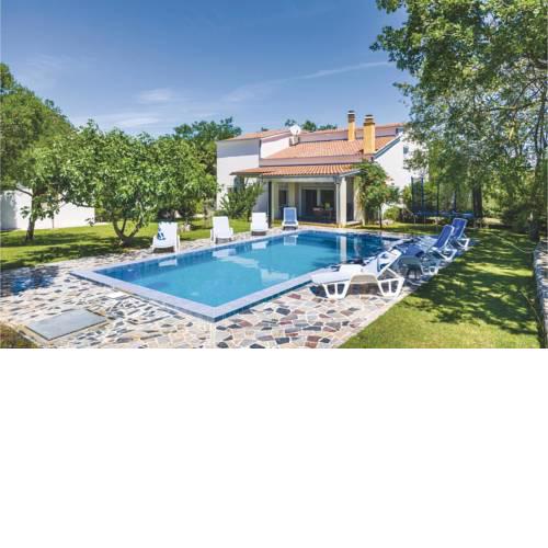 Holiday Home in Rastane Donje