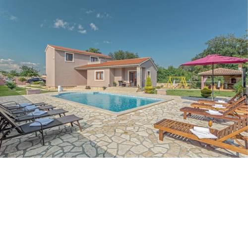 Holiday home in Valtura/Istrien 17453