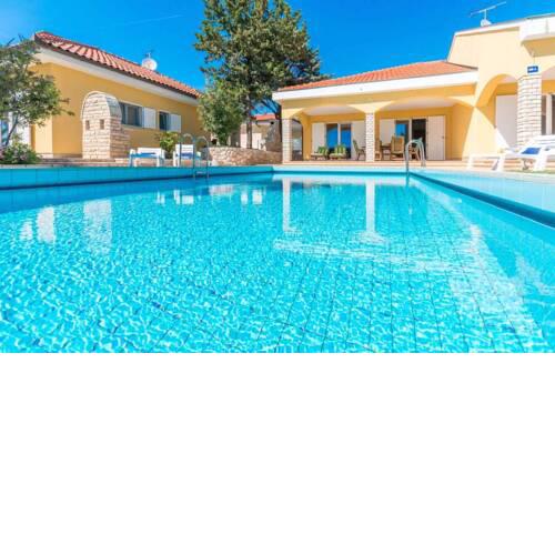 Holiday home in Vir - Insel Vir 41225