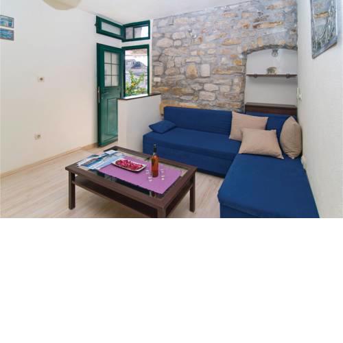 Holiday home Kastel Gomilica 11