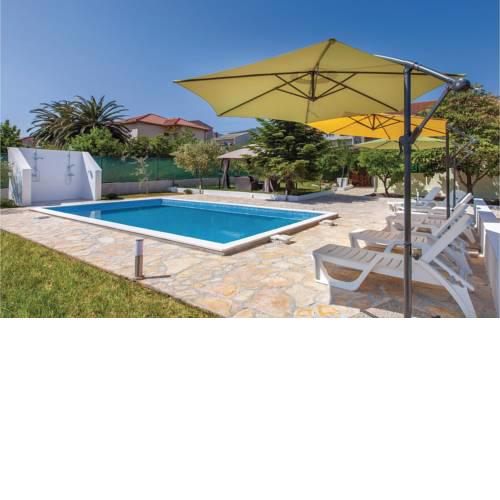 Holiday home Kastel Kambelovac 11