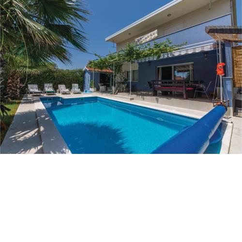 Holiday home Kastel Luksic 12