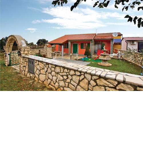 Holiday home Kavran Kavran