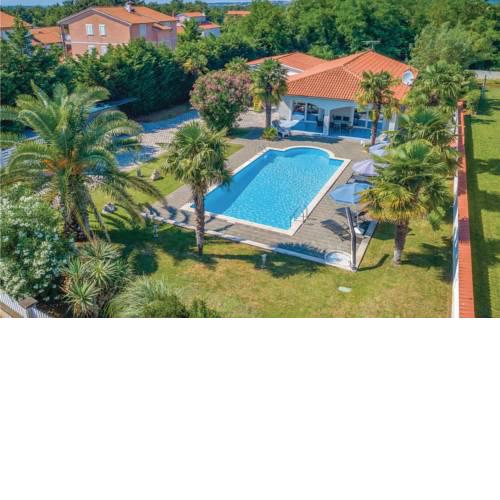 Holiday home Kukci Kestenova