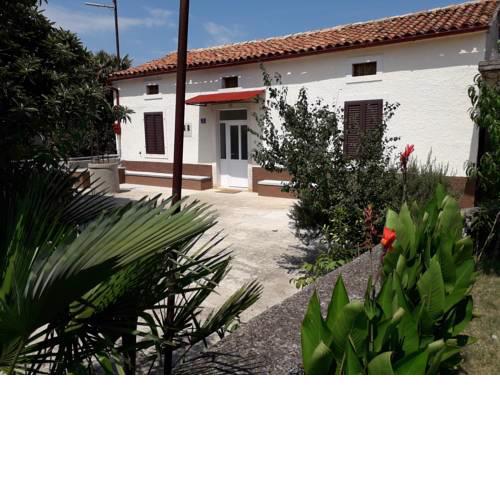 Holiday Home Latin