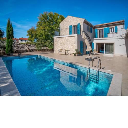 Holiday Home Leona