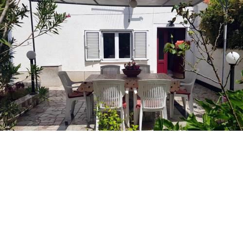 Holiday home Linda
