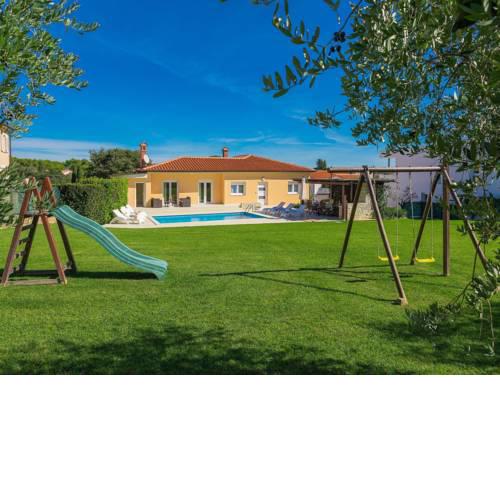 Holiday Home Lorin
