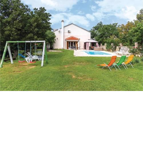 Holiday home Lozovac-Gradina I