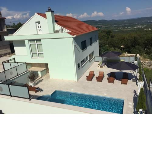 Holiday Home Lučić