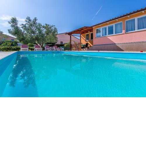Holiday Home Majoli