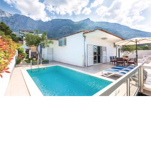 Holiday Home Makarska with Sea View 07