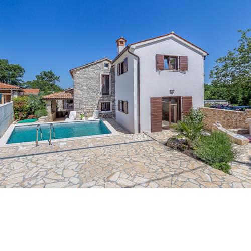 Holiday Home MALA HIÅ½A