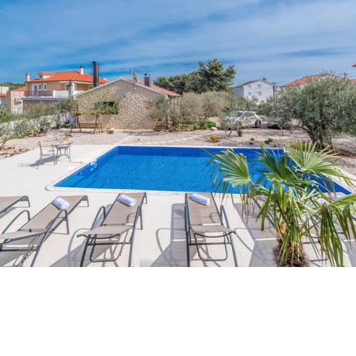 Holiday Home Malu Sun II