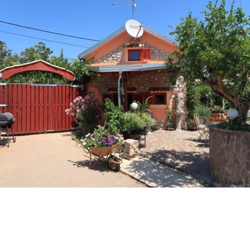 Holiday Home Maria (MLK171)