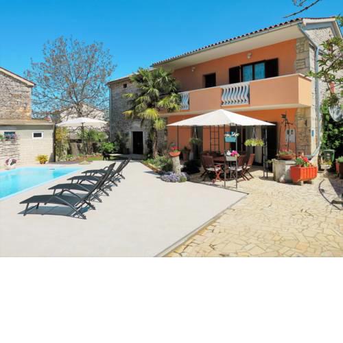 Holiday Home Maria (ROJ317)