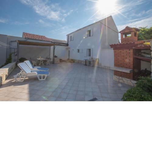 Holiday Home Matahlija