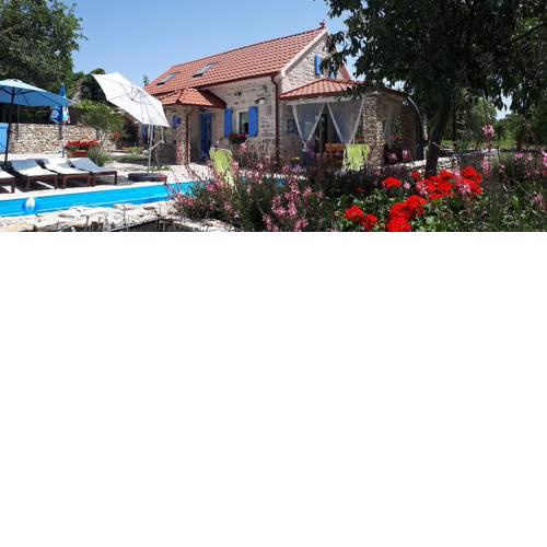 Holiday Home MateAna