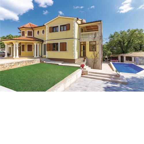 Holiday Home Medulin 02