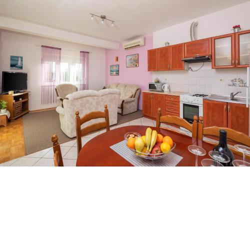 Holiday Home Mihaljević