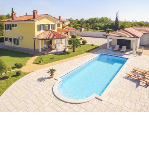 Holiday Home Mirela