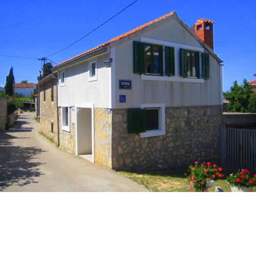 Holiday home Mitrova