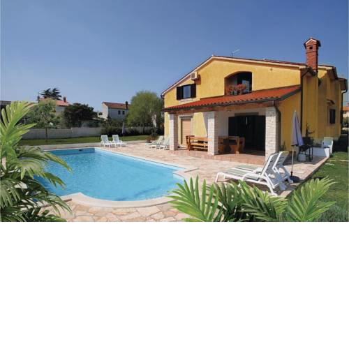 Holiday home Muntic III
