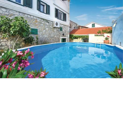 Holiday home Naklice II