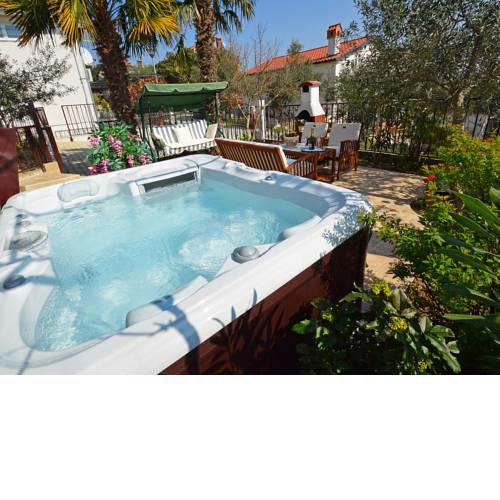 Holiday Home Nena