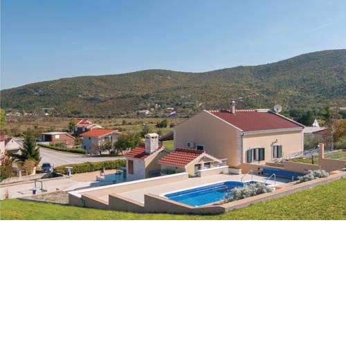 Holiday home Neoric 2