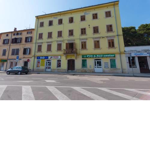 Affordable Rooms near Amphiteatre