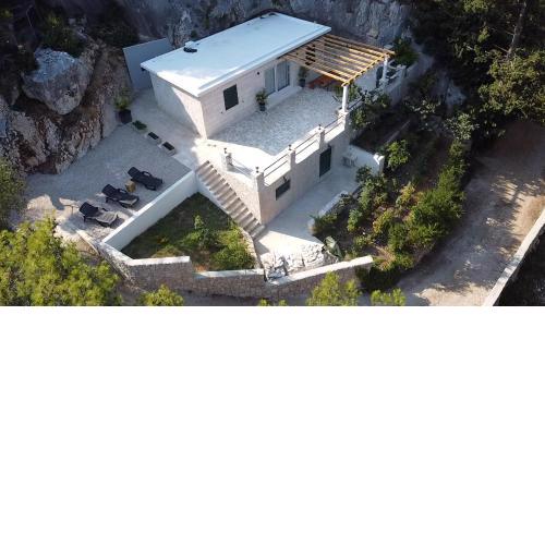 Holiday Home Nugal Makarska 2+2