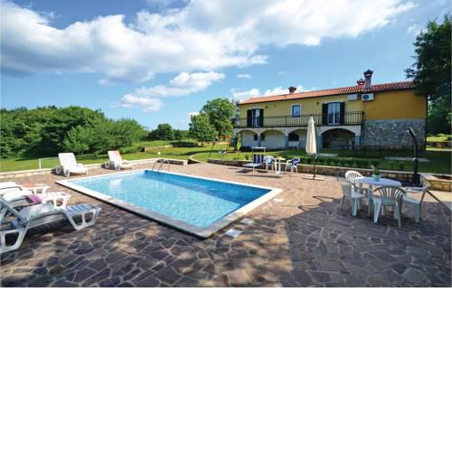 Holiday home Oric Stari Grad III