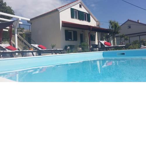 Holiday Home Paulana