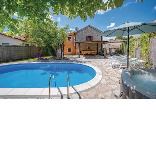 Holiday home Pazin Marseti