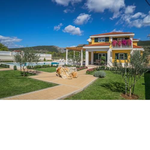 Holiday Home Petra